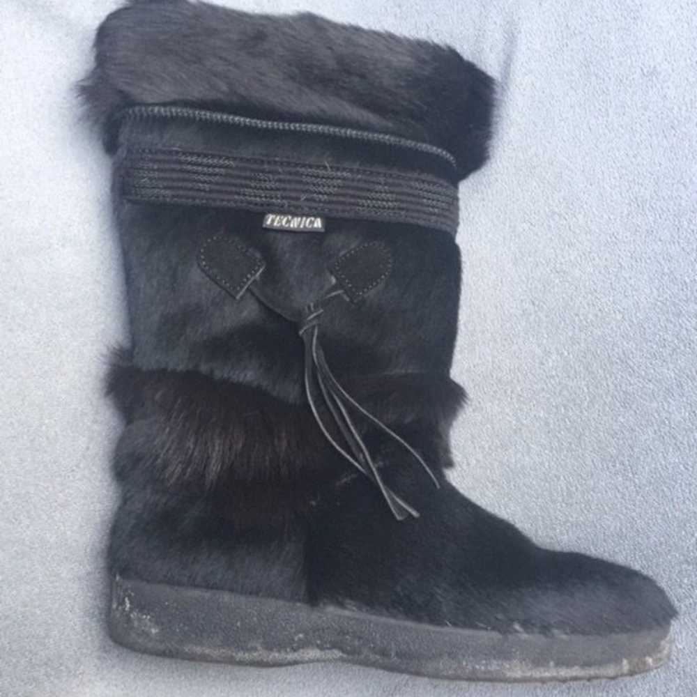 Tecnica Black Snow Boots